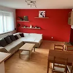Lovely 2 Bedroom Lägenhet