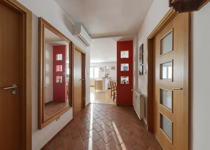 Lovely 2 Bedroom