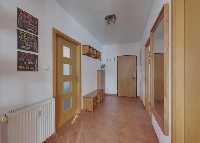 Апартаменты Lovely 2 Bedroom *