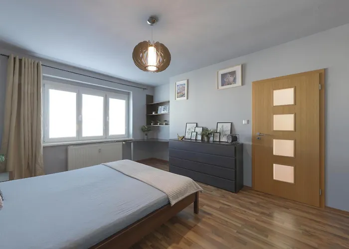 Апартаменты Lovely 2 Bedroom Братислава